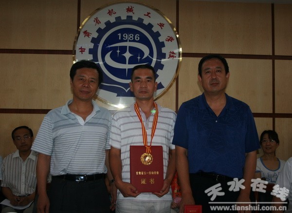 3、合影留念.jpg