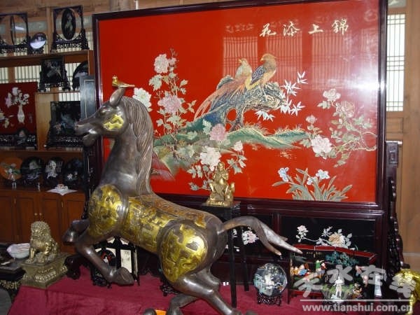 旅游產品雕漆.JPG