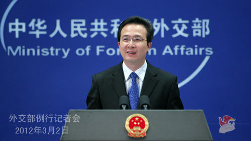 2012年3月2日,外交部發言人洪磊主持例行記者會。 2012年3月2日,外交部發言人洪磊主持例行記者會。