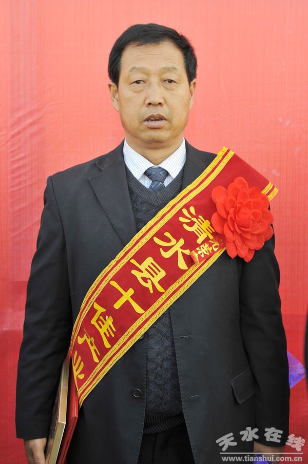 杜見(jiàn)海.jpg