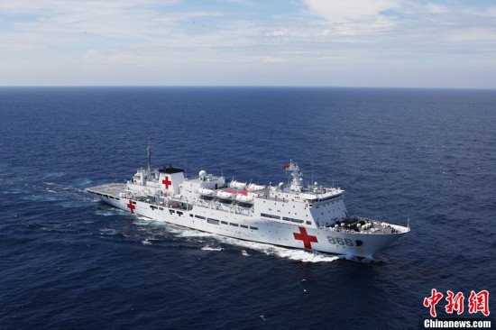 組圖:中國海軍西沙搜救遇險漁民畫面曝光
