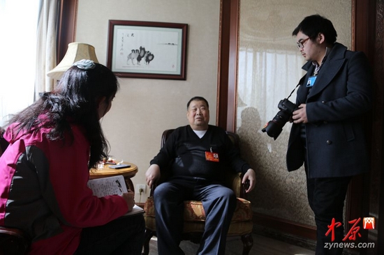 全國人大代表二月河