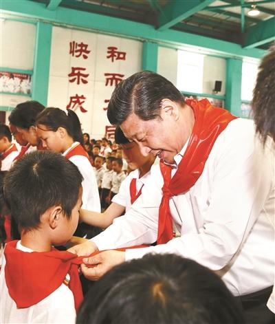 習近平李克強在京看望少年兒童 共慶國際兒童節