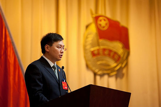 江西鷹潭團市委原書記徐楷涉嫌年齡、學歷等檔案造假及違規提拔,目前正接受江西方面聯合調查組的調查。