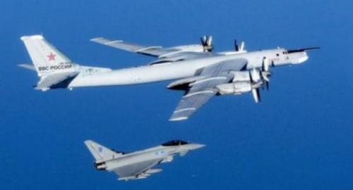俄轟炸機遭英國空軍戰機攔截 飛經挪威返回