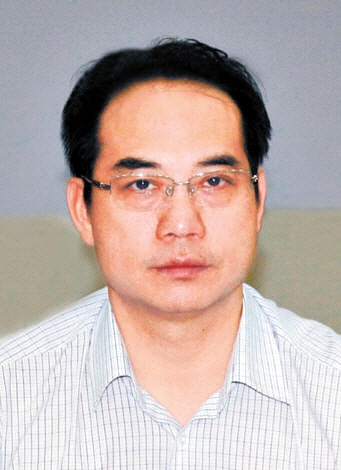 4月中旬,湖南岳陽、臨湘官方及坊間傳言臨湘市市長龔衛國吸毒被抓,此事在網上引發熱議。