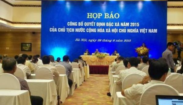 2015年8月28日上午,越南國家主席辦公廳在越南河內國際會議中心召開越南國家主席2015年特赦決定公布新聞發布會。