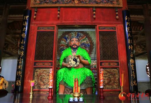 點擊圖片翻到下一頁>> \