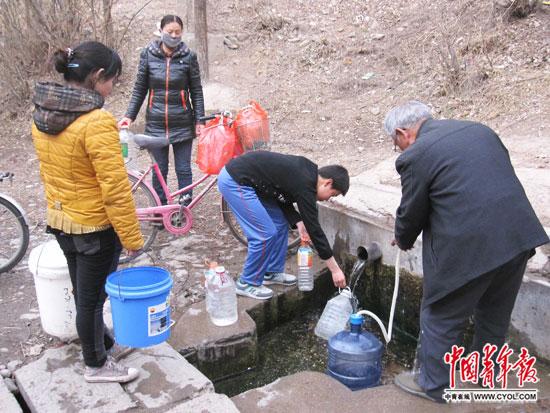 甘肅洮河邊縣城缺水 理發店無水洗發提前關門