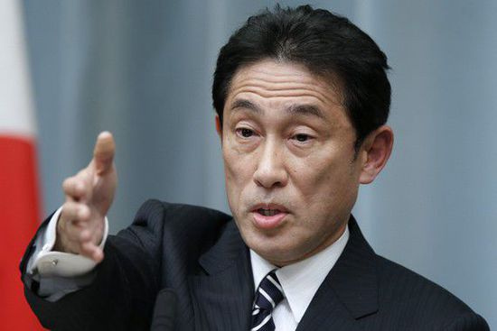 據日本外務省公布的行程,岸田定于5月2日訪問泰國,并將在泰國發表以日本對東盟的外交為主題的演講;3日將到訪緬甸,與緬甸外長昂山素季舉行會談;4日將訪問今年的東盟輪值主席國老撾,就今年東盟外長系列會議交換意見;5日將訪問越南,有媒體預計雙方將確認在海洋安全保障領域加深合作。圖為日本外相岸田文雄。