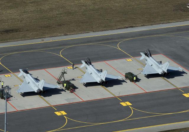 英國臺風戰機在波羅的海4個月攔截40架次俄軍機