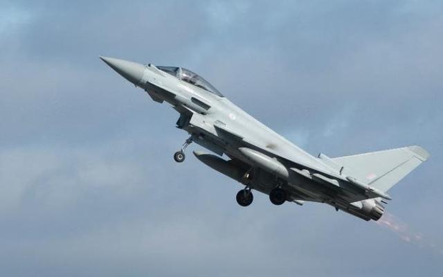英國臺風戰機在波羅的海4個月攔截40架次俄軍機