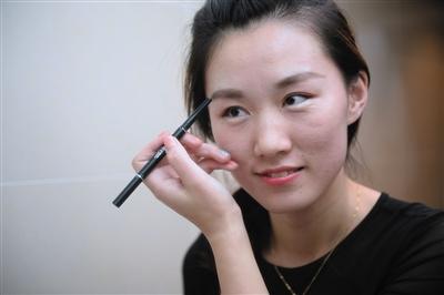 北京美女售樓小姐的中秋節:一天接待上百客戶