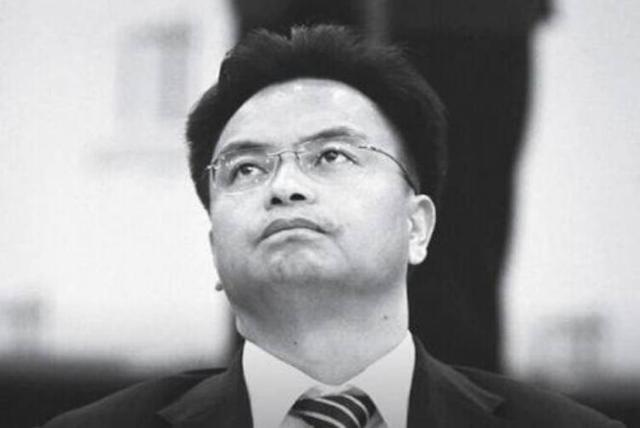 原來每個貪官都是被埋沒的影帝