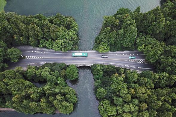 (新華全媒頭條·“改革開放40年”變遷走筆·圖文互動)(6)綠色的奇跡——改革開放40年變遷系列述評生態篇