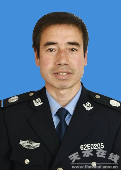 黃東明照片.jpg