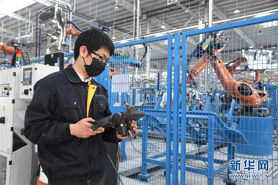 (聚焦疫情防控·圖文互動)(3)戰疫情 穩增長 強信心——北京復工日生產建設一線見聞