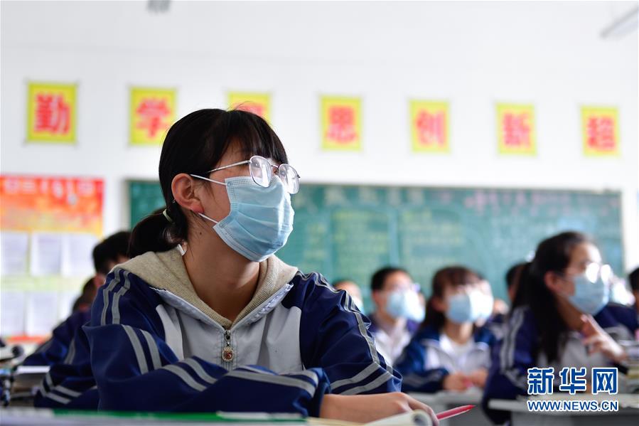 (新華全媒頭條·圖文互動)(12)春天里的瑯瑯書聲━━部分地方學校開學見聞