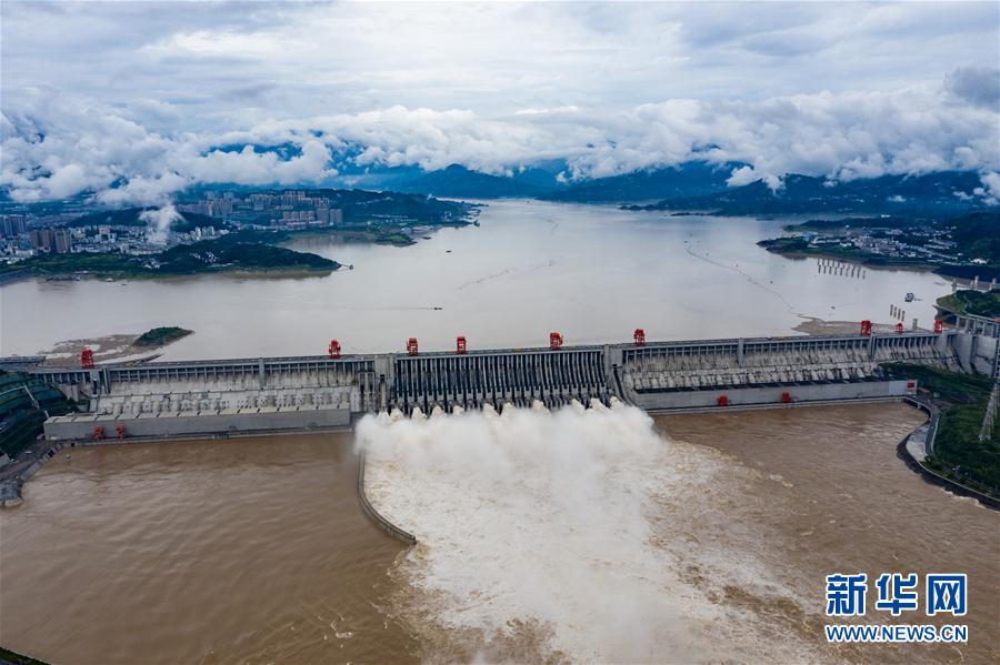#(圖文互動)(1)三峽水利樞紐迎戰建庫以來最大洪峰