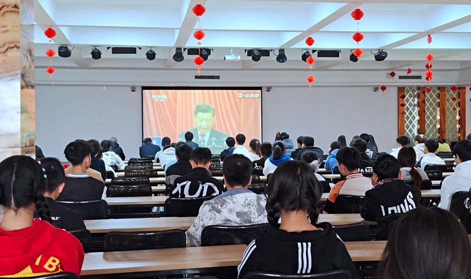 甘肅華圓科技技工學校_副本