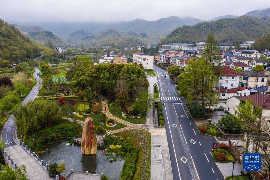 (新華全媒頭條·圖文互動)(4)為世界和平發展增加更多穩定性和正能量——國際社會眼中的中國“兩會時間”
