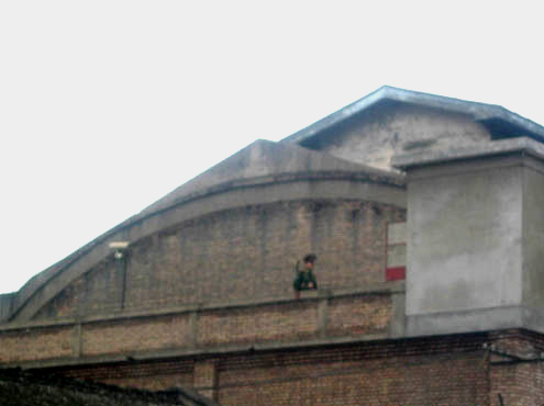 甘肅酒泉一名死刑犯持刀劫持女獄警三小時(圖)